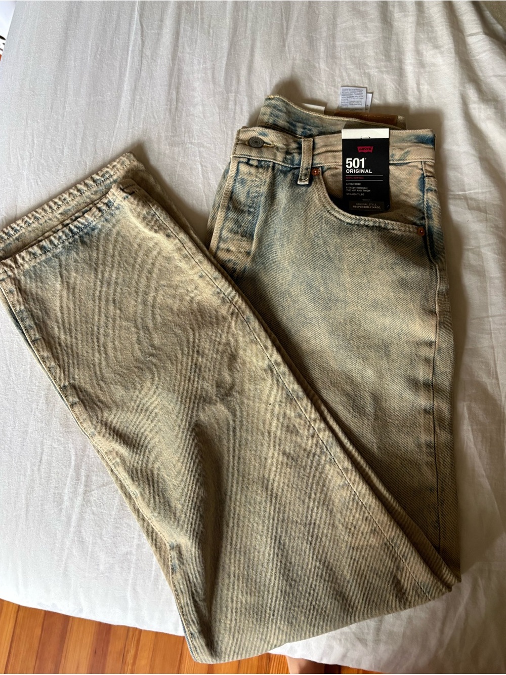 Levi's 501 Straight Jeans in Faded Beige Wash